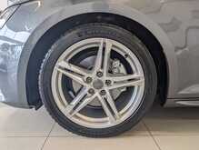 Audi A4 Avant TFSI S line - U9075
