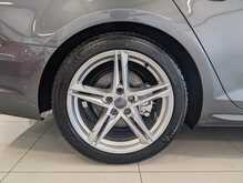 Audi A4 Avant TFSI S line - U9075