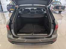 Audi A4 Avant TFSI S line - U9075