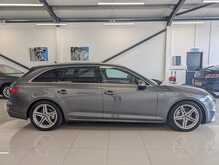 Audi A4 Avant TFSI S line - U9075
