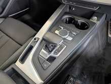 Audi A4 Avant TFSI S line - U9075
