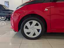 Toyota AYGO VVT-i x-play - U9086
