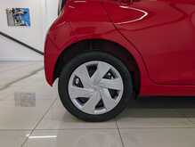 Toyota AYGO VVT-i x-play - U9086
