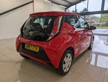 Toyota AYGO VVT-i x-play - U9086