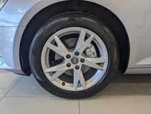 Audi A4 Avant TFSI Sport - U9098