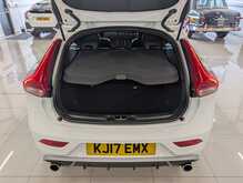 Volvo V40 D4 R-Design Pro - U9108