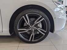 Volvo V40 D4 R-Design Pro - U9108