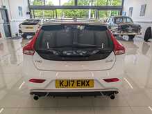 Volvo V40 D4 R-Design Pro - U9108