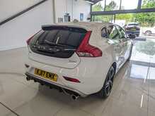 Volvo V40 D4 R-Design Pro - U9108