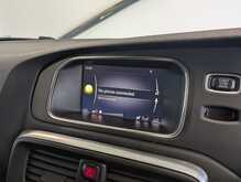 Volvo V40 D4 R-Design Pro - U9108