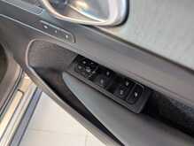 Volvo XC40 T4 Inscription Pro - U9127