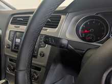 Volkswagen Golf TSI BlueMotion Tech SE - U9129