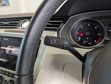 Volkswagen Passat TDI SE Business - U9141