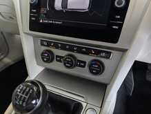 Volkswagen Passat TDI SE Business - U9141