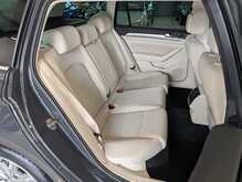 Volkswagen Passat TDI SE Business - U9141