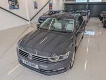 Volkswagen Passat TDI SE Business - U9141