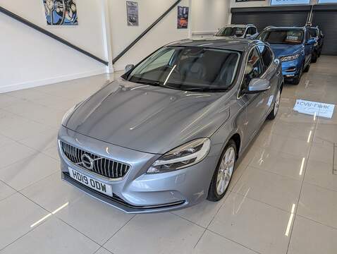 1.5 T3 Inscription Edition Hatchback 5dr Petrol Auto Euro 6 (s/s) (152 ps)