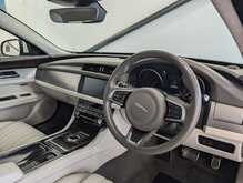 Jaguar XF i Portfolio - U9153