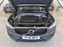 Volvo XC60 D4 Momentum Pro - U9158