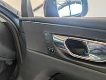 Volvo XC60 D4 Momentum Pro - U9158