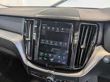 Volvo XC60 D4 Momentum Pro - U9158