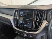Volvo XC60 D4 Momentum Pro - U9158