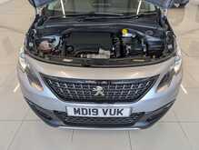 Peugeot 2008 PureTech GT Line - U9183