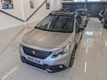 Peugeot 2008 PureTech GT Line - U9183