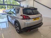 Peugeot 2008 PureTech GT Line - U9183