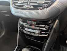 Peugeot 2008 PureTech GT Line - U9183