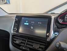 Peugeot 2008 PureTech GT Line - U9183