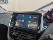 Peugeot 2008 PureTech GT Line - U9183