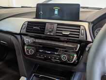 BMW 3 Series 330d M Sport - U9184