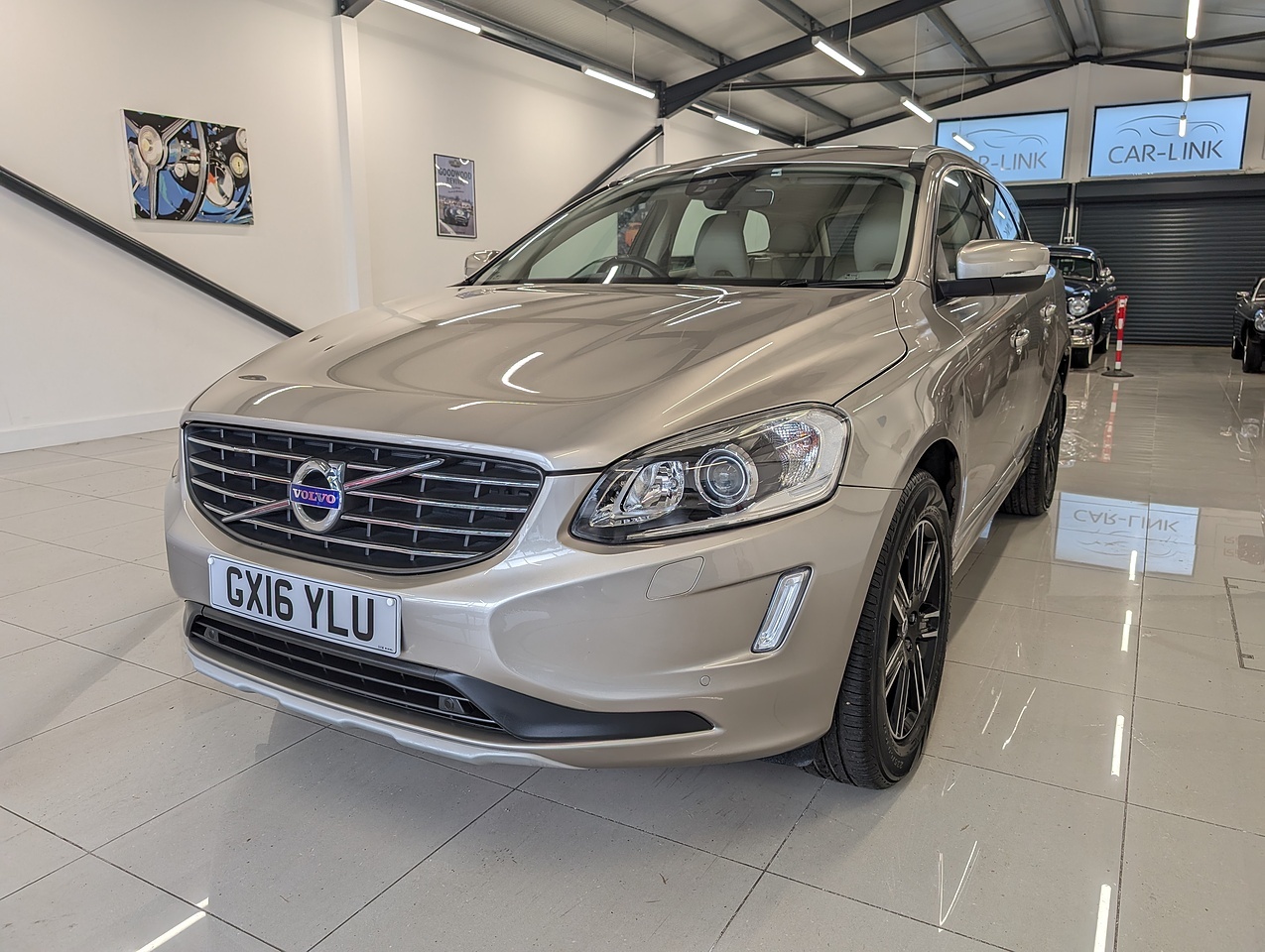 2016 Volvo XC60