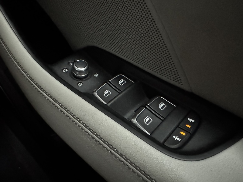Audi RS3 2.5 TFSI Sportback 5dr Petrol S Tronic quattro Euro 6 (s/s) (367 ps) - U1002