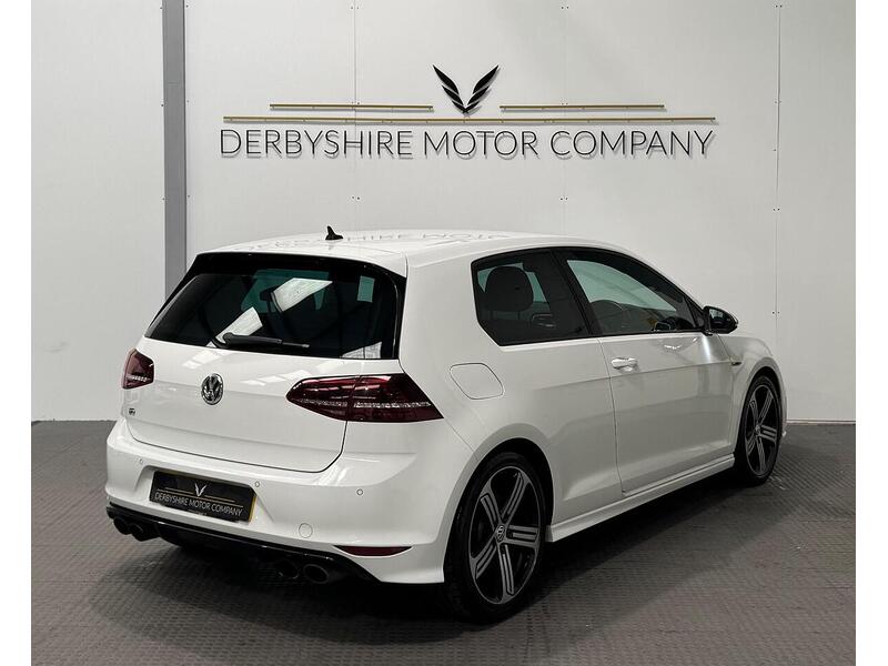 Volkswagen Golf 2.0 TSI BlueMotion Tech R Hatchback 3dr Petrol DSG 4Motion Euro 6 (s/s) (300 ps) - U1004