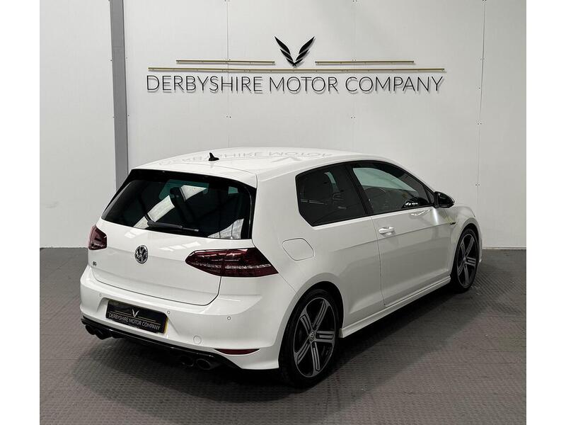 Volkswagen Golf 2.0 TSI BlueMotion Tech R Hatchback 3dr Petrol DSG 4Motion Euro 6 (s/s) (300 ps) - U1004