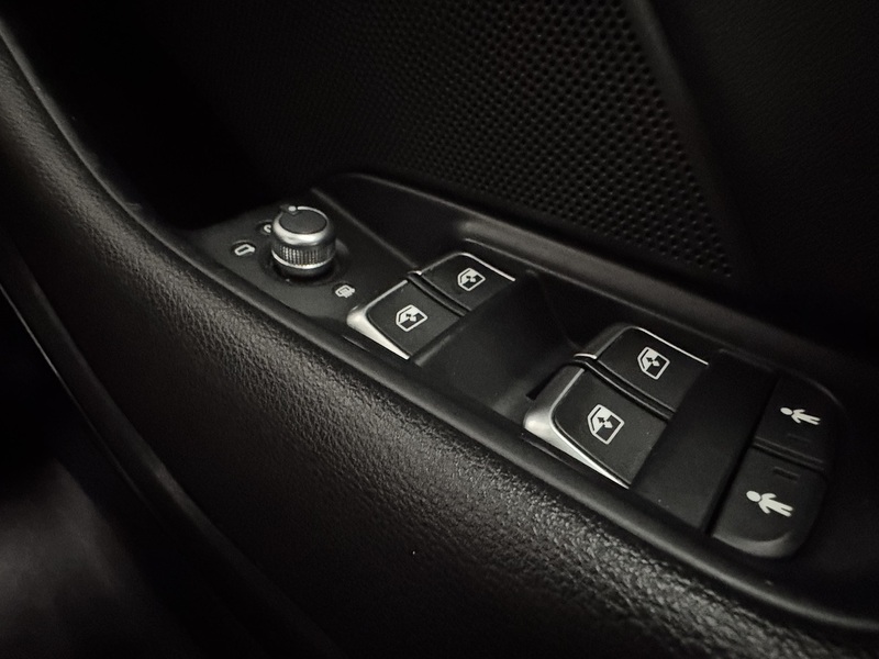 Audi S3 2.0 TFSI Black Edition Saloon 4dr Petrol S Tronic quattro Euro 6 (s/s) (310 ps) - U1015