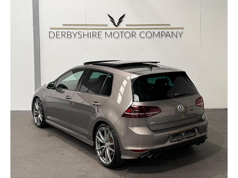 Volkswagen Golf 2.0 TSI BlueMotion Tech R Hatchback 5dr Petrol DSG 4Motion Euro 6 (s/s) (300 ps) - U1018
