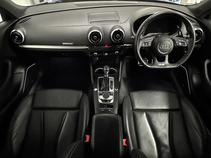 Audi S3 2.0 TFSI Black Edition Sportback 5dr Petrol S Tronic quattro Euro 6 (s/s) (300 ps) - U1019