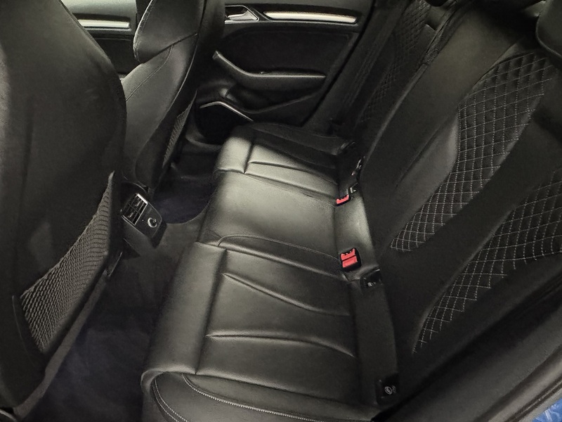 Audi S3 2.0 TFSI Black Edition Sportback 5dr Petrol S Tronic quattro Euro 6 (s/s) (300 ps) - U1019