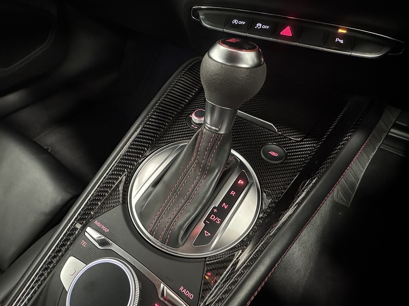 Audi TT RS 2.5 TFSI Sport Edition Coupe 3dr Petrol S Tronic quattro Euro 6 (s/s) (400 ps) - U1042