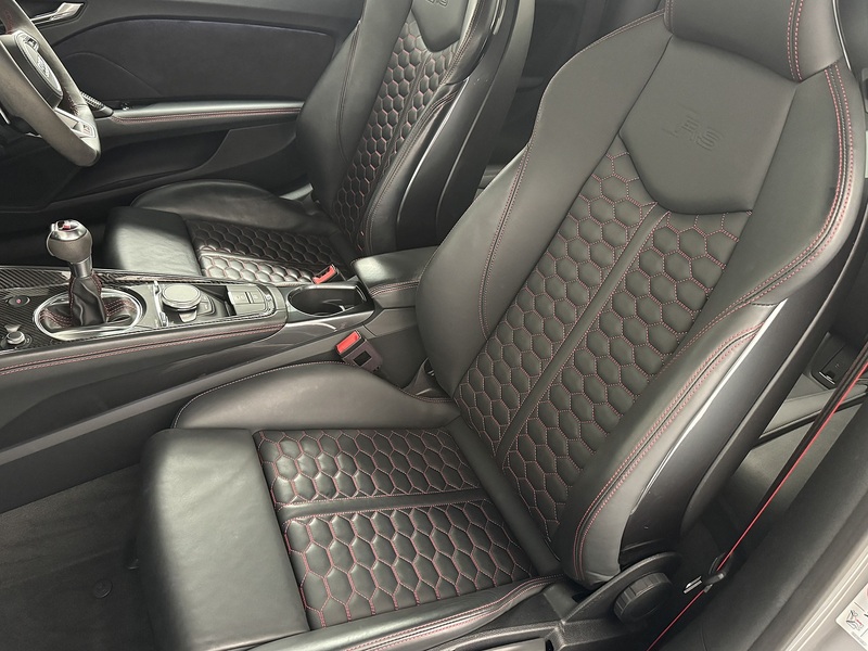 Audi TT RS 2.5 TFSI Sport Edition Coupe 3dr Petrol S Tronic quattro Euro 6 (s/s) (400 ps) - U1042