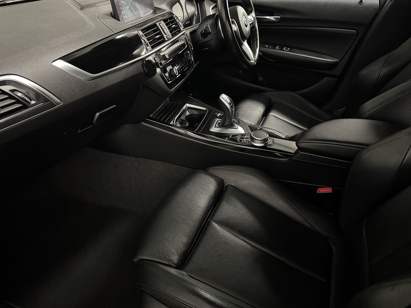 BMW 1 Series 3.0 M140i Shadow Edition Hatchback 5dr Petrol Auto Euro 6 (s/s) (340 ps) - U1043