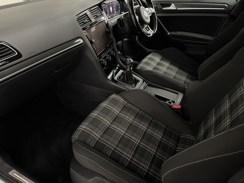 Volkswagen Golf 2.0 TDI GTD Hatchback 5dr Diesel Manual Euro 6 (s/s) (184 ps) - U1056