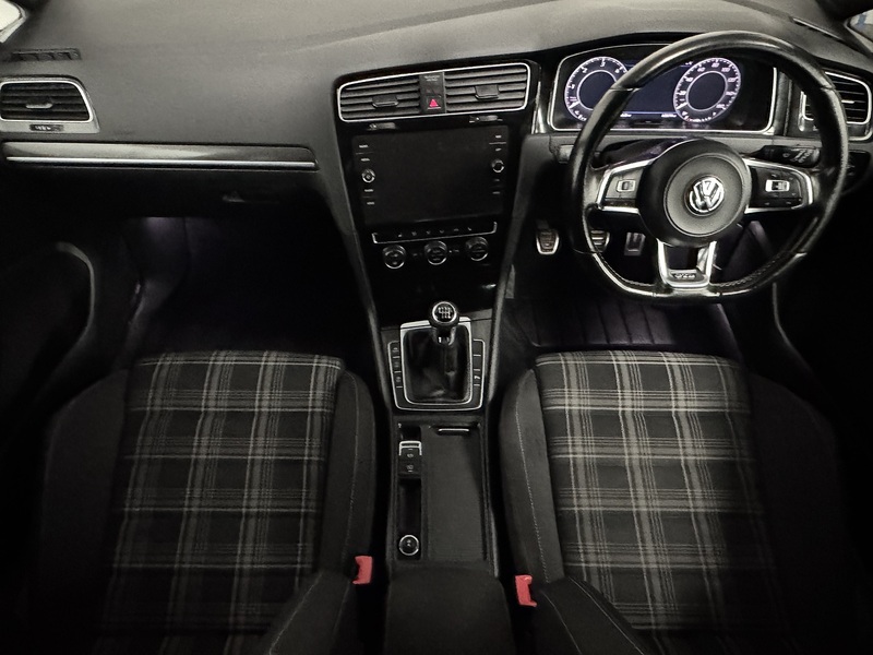 Volkswagen Golf 2.0 TDI GTD Hatchback 5dr Diesel Manual Euro 6 (s/s) (184 ps) - U1056