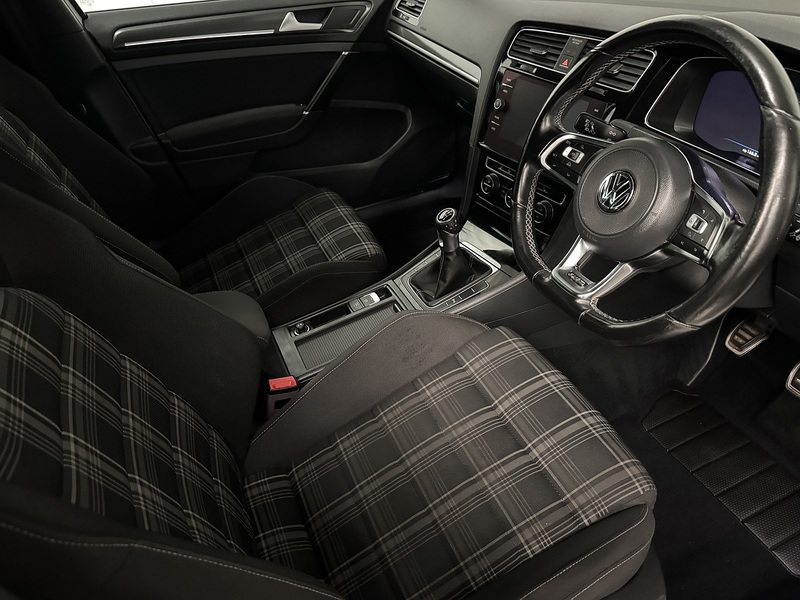 Volkswagen Golf 2.0 TDI GTD Hatchback 5dr Diesel Manual Euro 6 (s/s) (184 ps) - U1056