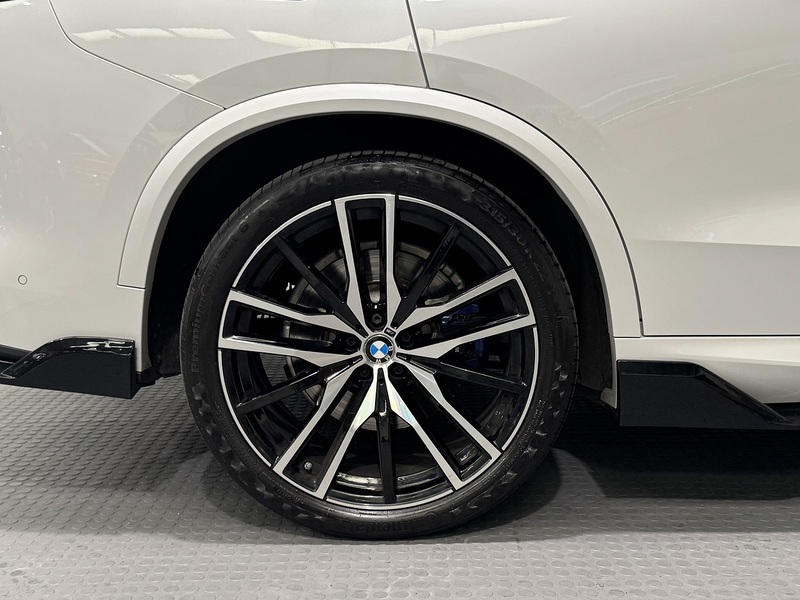 BMW X5 3.0 M50d SUV 5dr Diesel Auto xDrive Euro 6 (s/s) (400 ps) SUV Automatic Diesel - U360