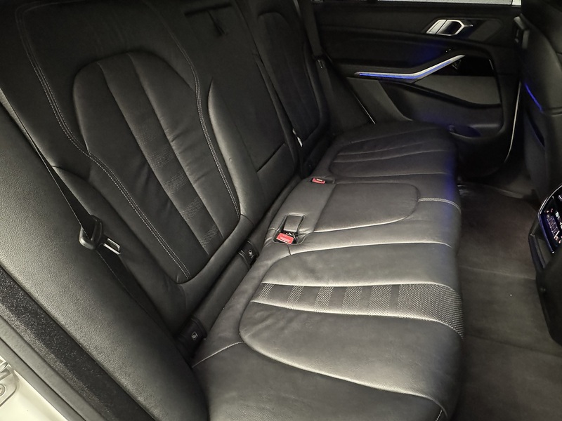 BMW X5 3.0 M50d SUV 5dr Diesel Auto xDrive Euro 6 (s/s) (400 ps) SUV Automatic Diesel - U360