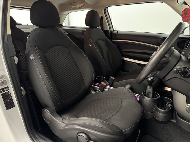 MINI Paceman 1.6 Cooper SUV 3dr Petrol Manual Euro 5 (s/s) (122 ps) - U369